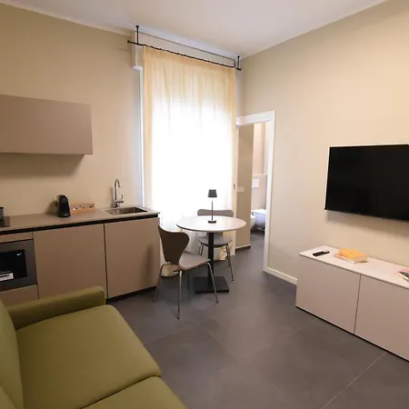 Pensión De' Carracci 3*