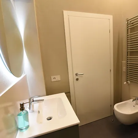 De' Carracci Pensión Bolonia